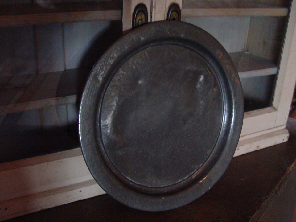 Early Dovetailed Candle Box 1830's -
1840's Pine Primitive New England