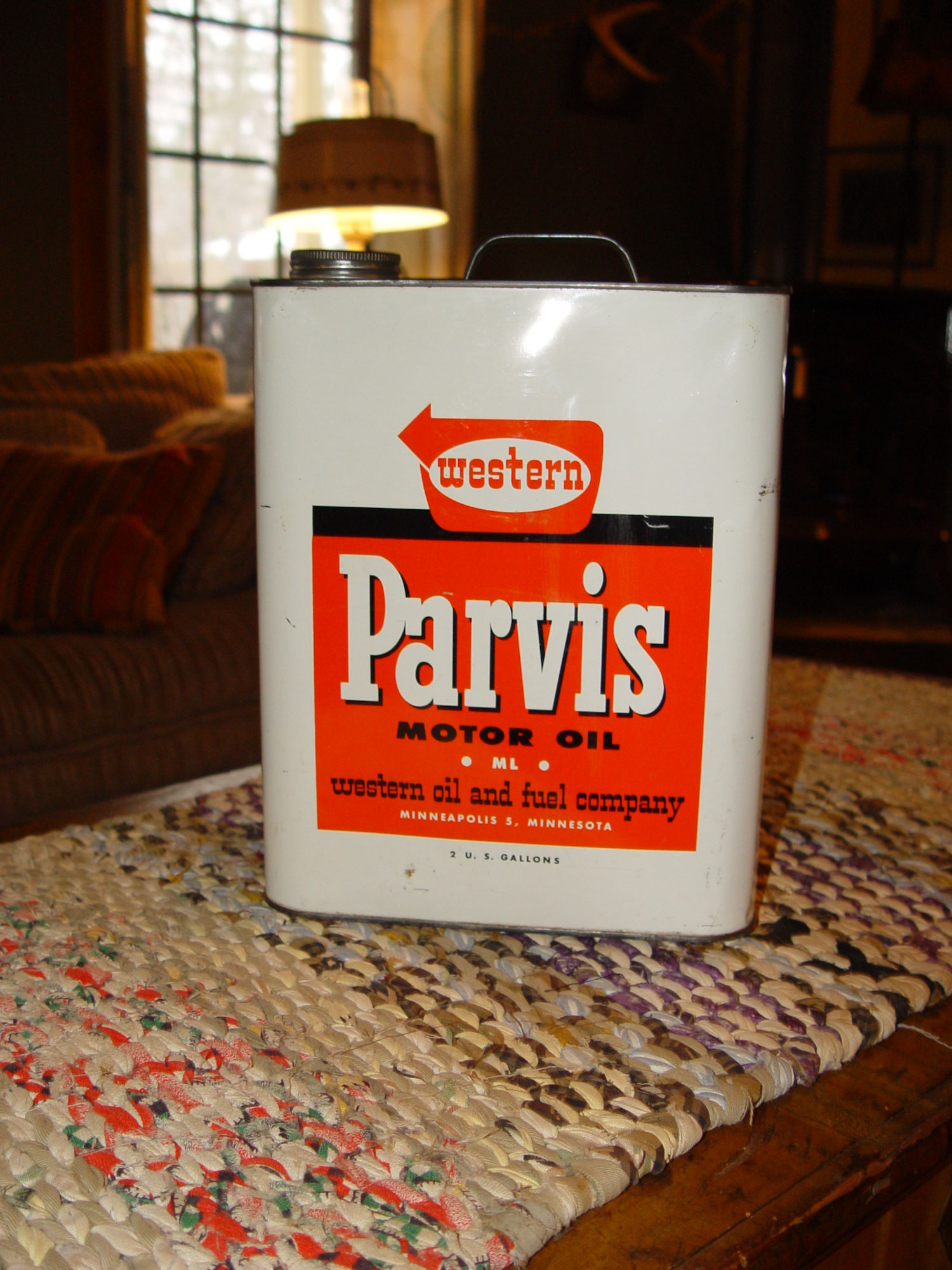 Vintage 2 gal.
                                Western Oil and Fuel Parvis Motor Oil
                                Can - Scarce!