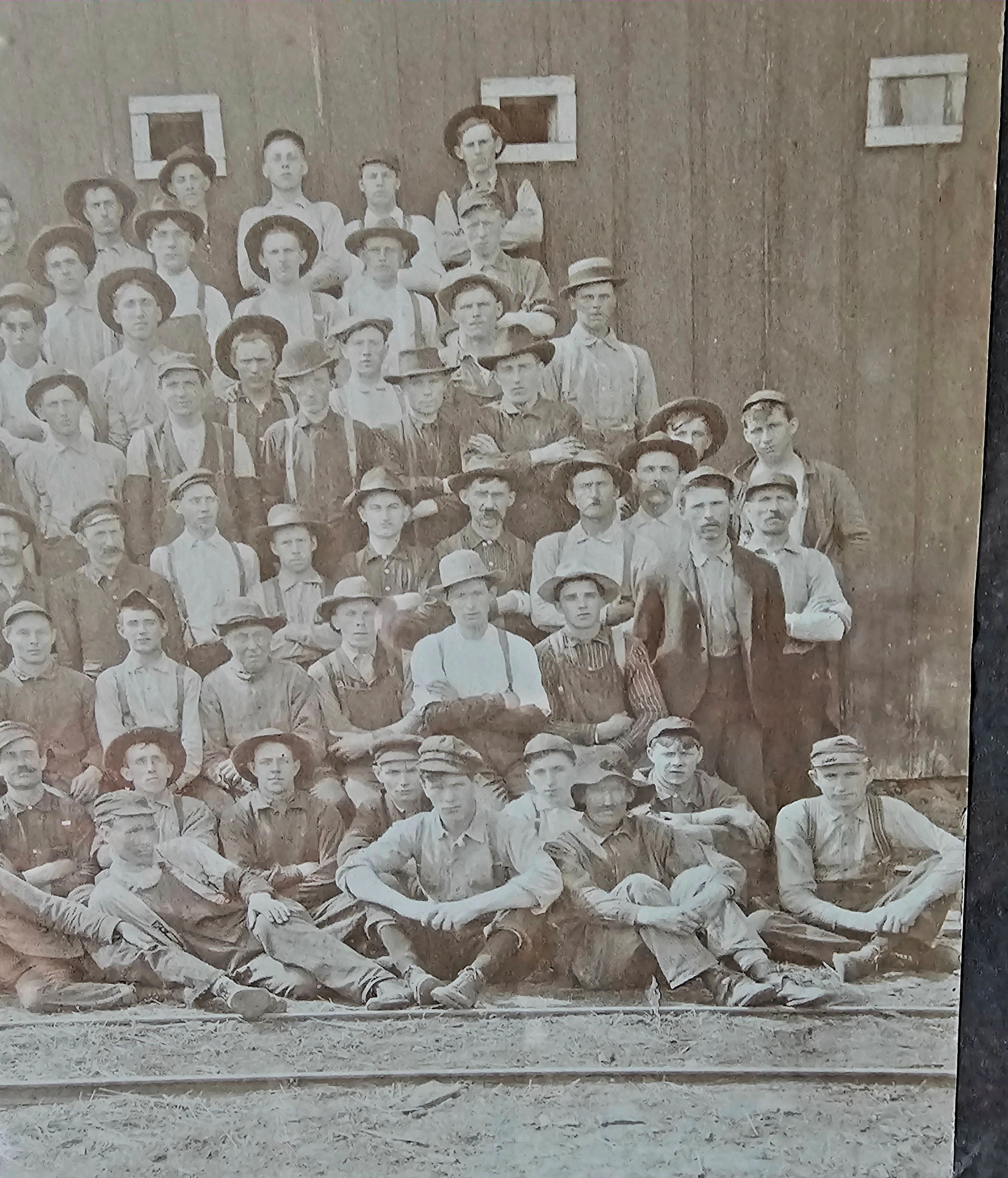 Box and
                        Crating Co. Lrg Cabinet Photograph Bemidji
                        Minnesota