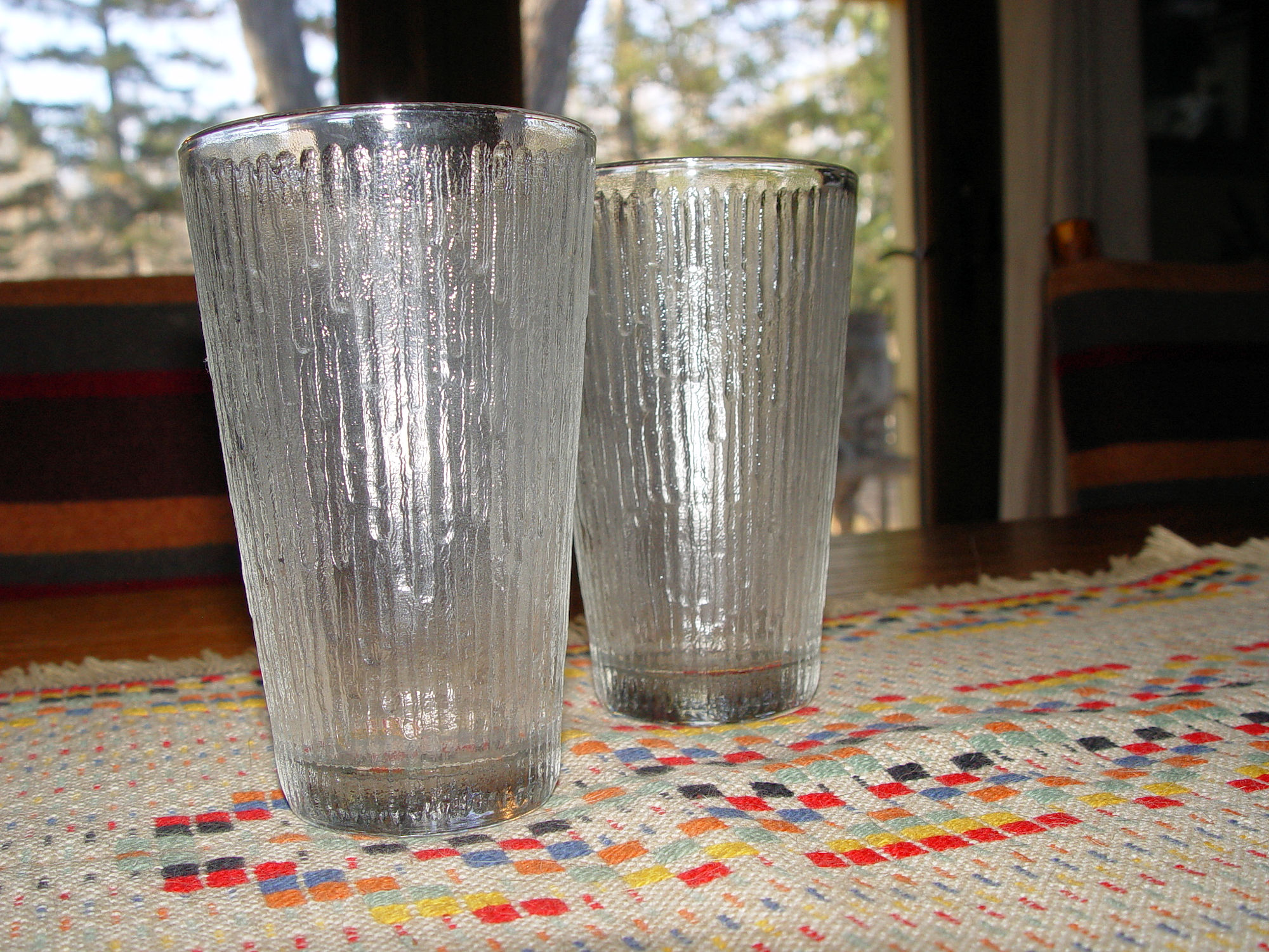 Jeannette Finlandia Cracked
                                        Ice, Tree Bark Tumbler Set