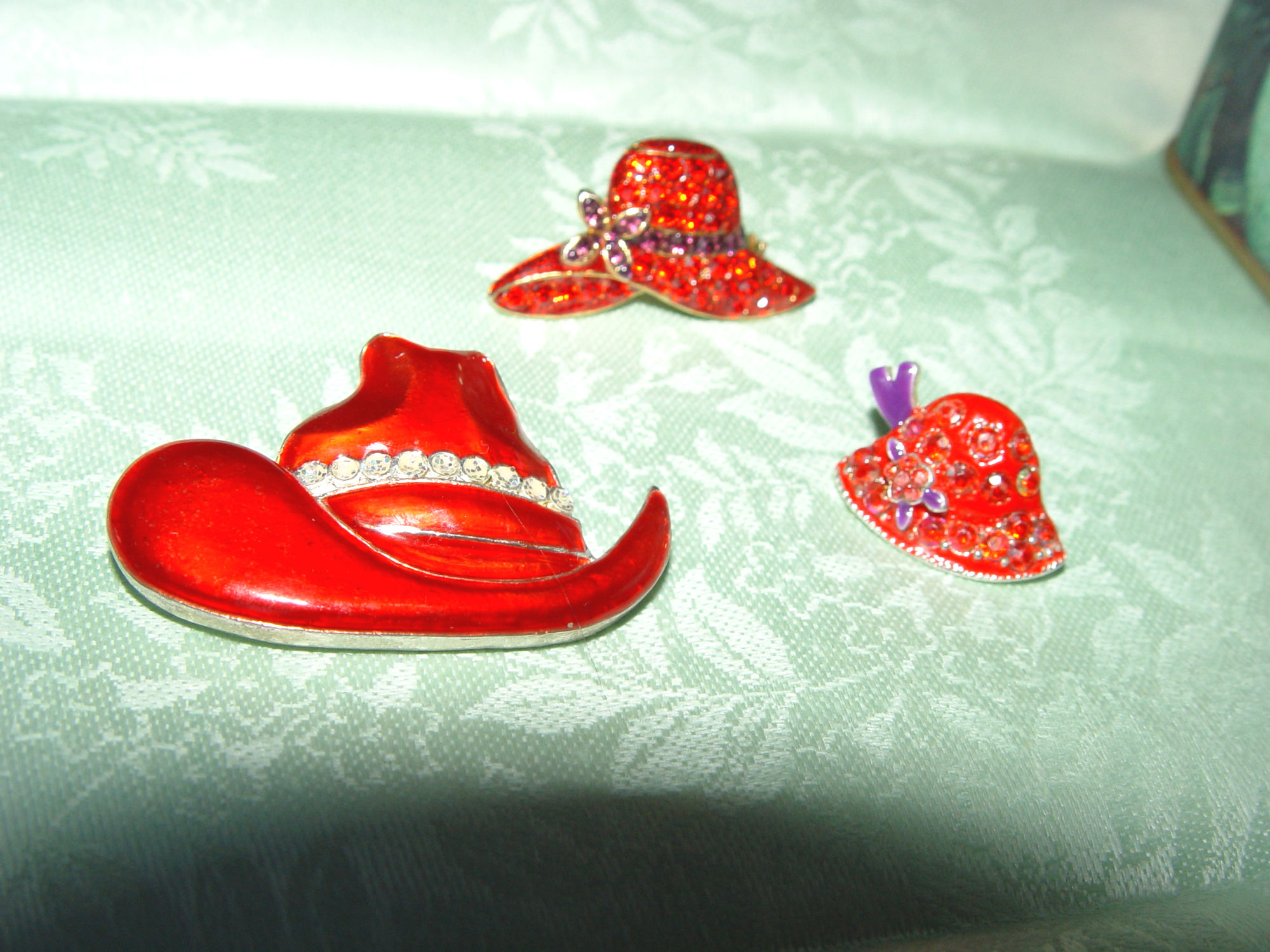 Vintage Red Hat
                        Society Enamel Rhinestone Brooch Pins - Bracelet
                        - Earrings