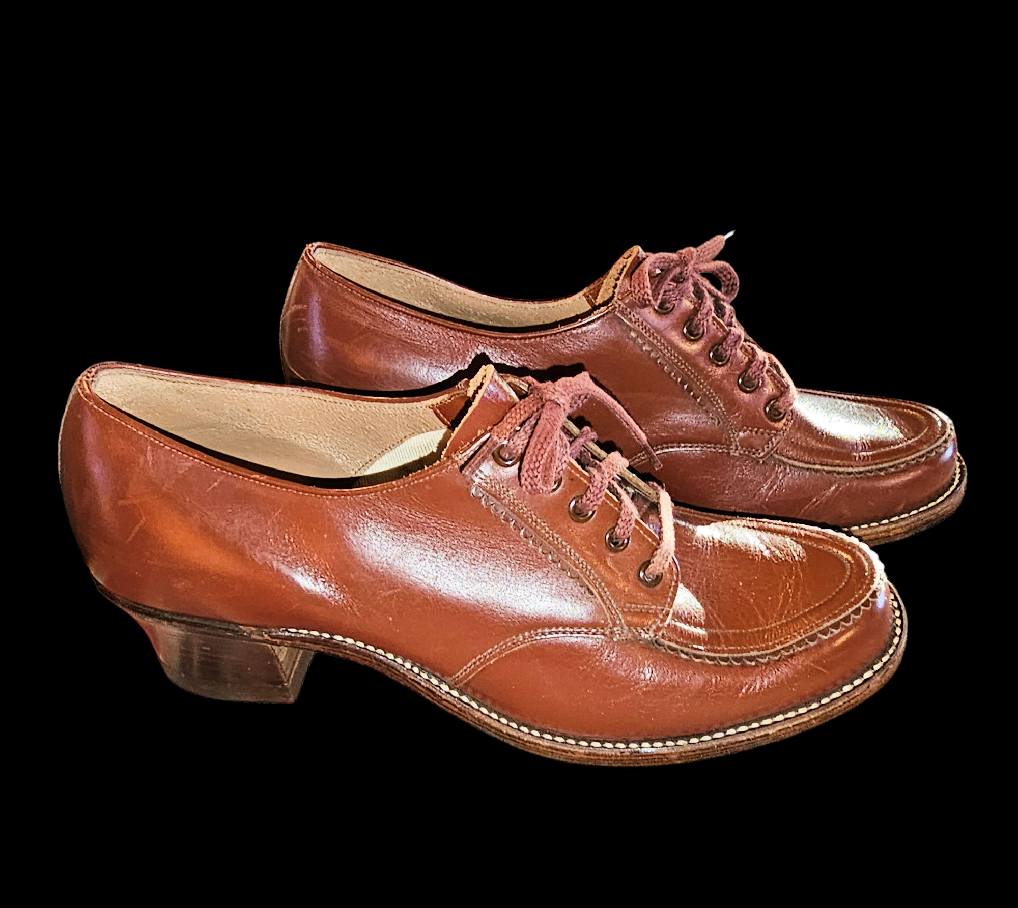 Vintage 40s vintage
                        brown leather "Peters Happy Hikers"
                        loafers