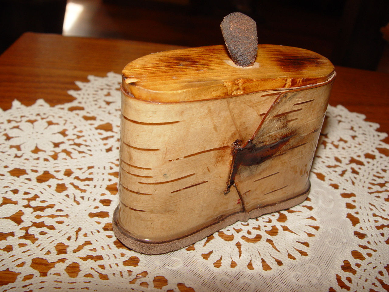 Small Lapped
                                          Birch Bark Scandinavian Snuff
                                          Box